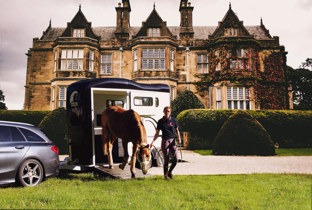 Touring One – Single Horse Trailer