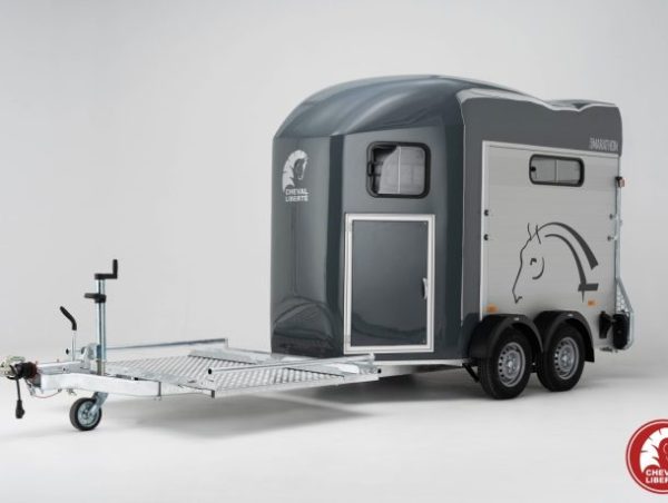 Gold Marathon – Carriage Two Horse Trailer - Image 8