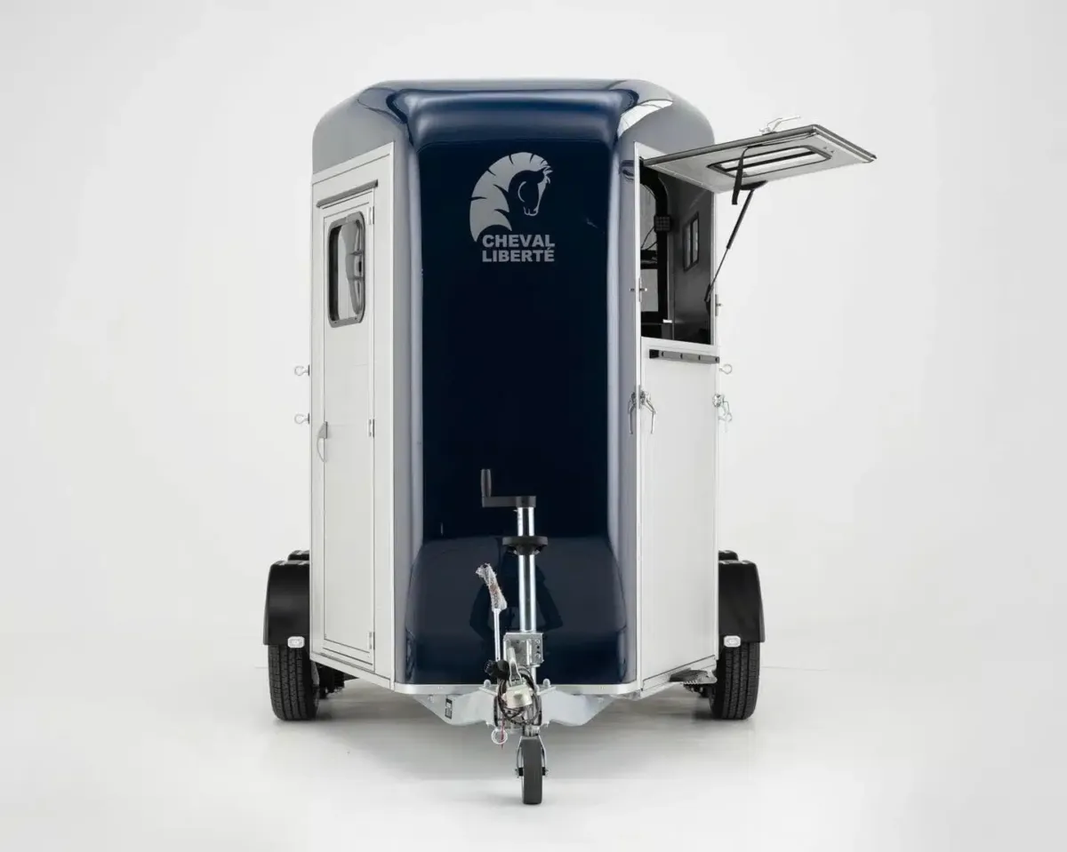 Touring Country + Built-in Tack Room - Double Horse Trailer - Image 4