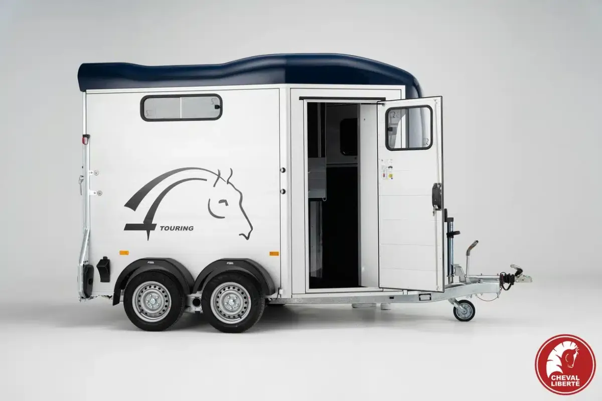 Touring Country + Built-in Tack Room - Double Horse Trailer - Image 7