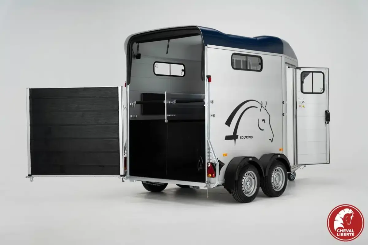 Touring Country + Built-in Tack Room - Double Horse Trailer - Image 8