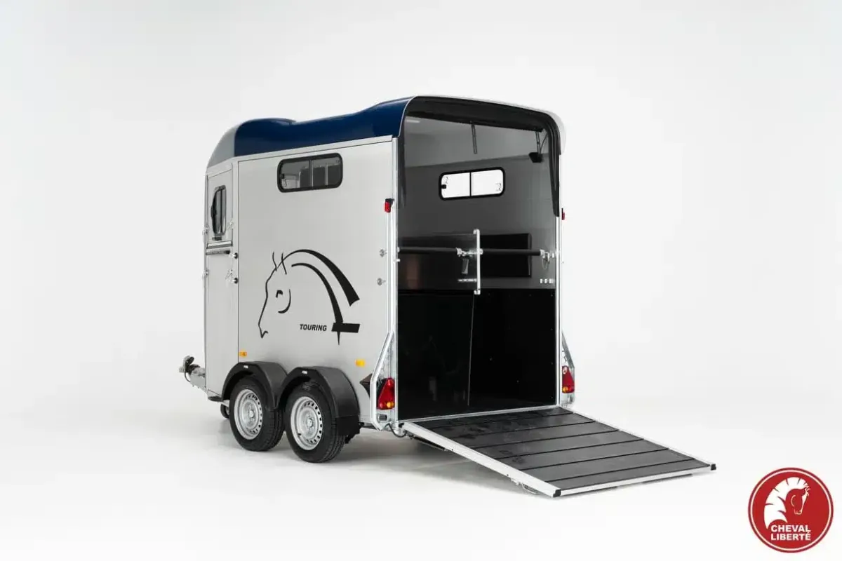 Touring Country + Built-in Tack Room - Double Horse Trailer - Image 9