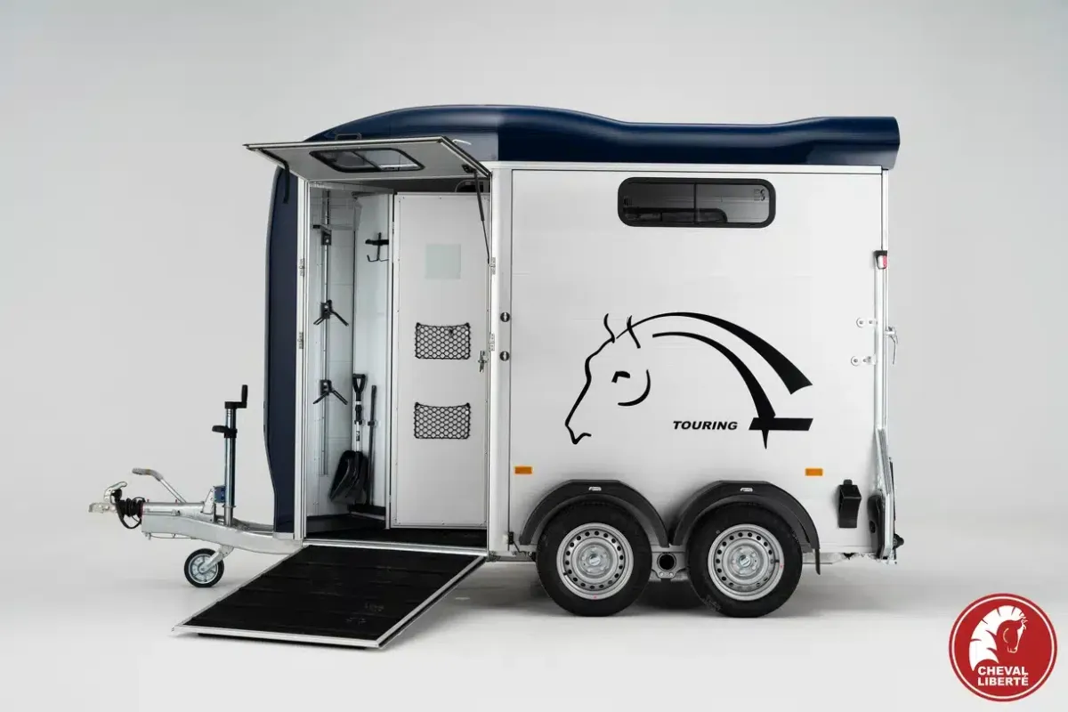 Touring Country + Built-in Tack Room - Double Horse Trailer - Image 5