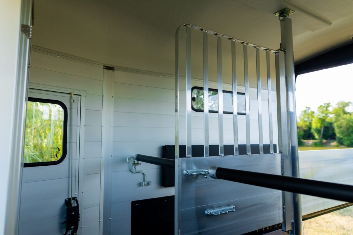 Touring XL - Double Horse Trailer - Image 5