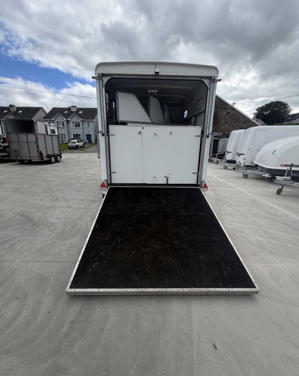 2020 Equi Trek Space Treka Horse Box - Image 5